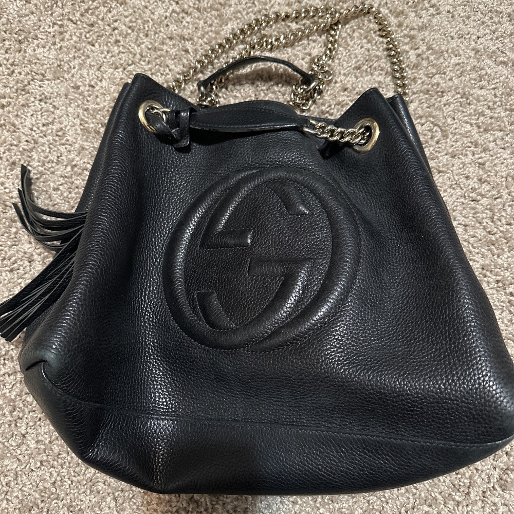 Authentic Gucci soho shoulder bag